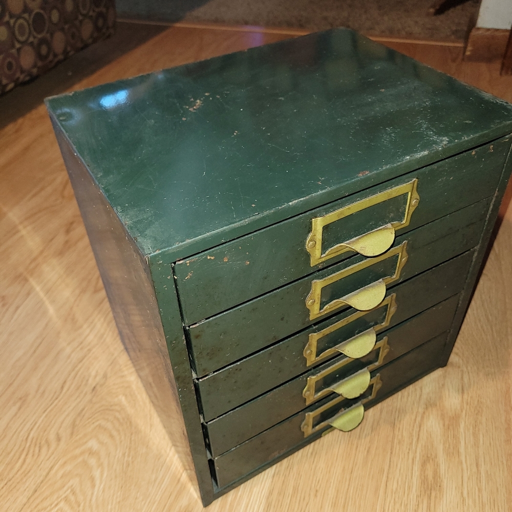Vintage Desktop Cabinet - Picture 2 of 10